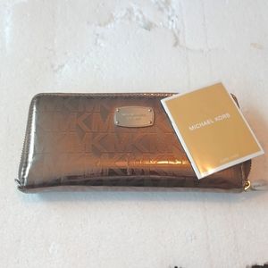 Michael Kors wallet